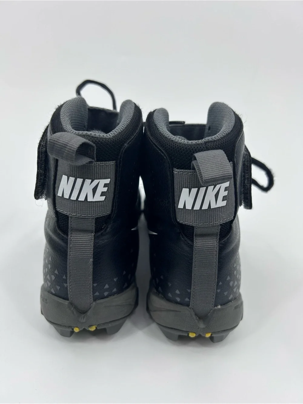 Nike Force Savage Shark High-Top Football Cleat Youth Size 5